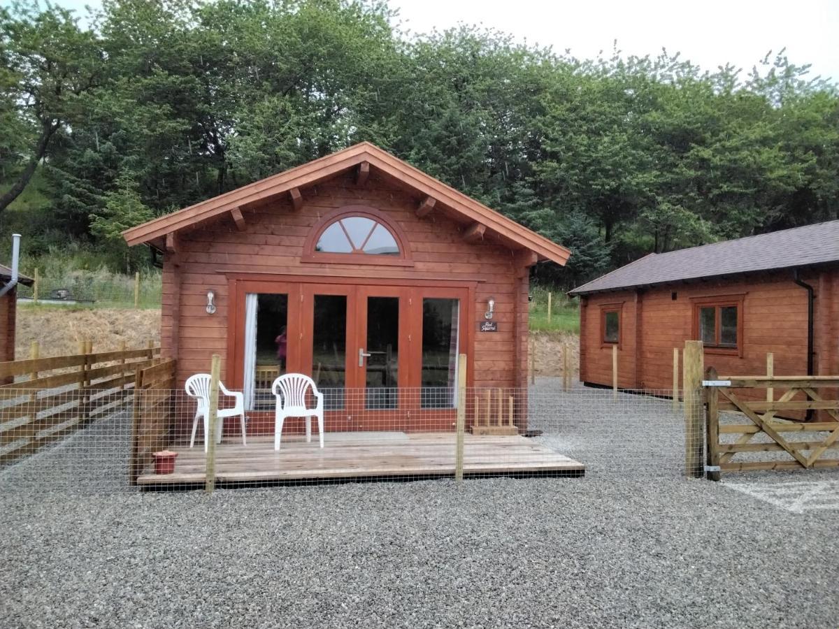 Cobblehouse Country Cabins No Trades Workers Villa Turriff Exterior photo