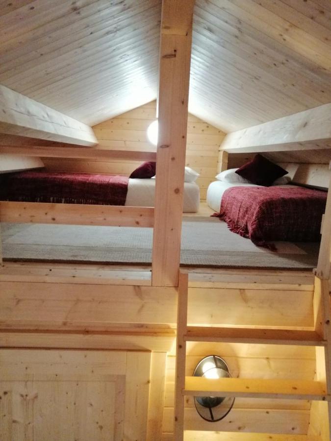 Cobblehouse Country Cabins No Trades Workers Villa Turriff Exterior photo